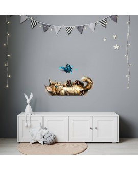 Naklejka na ścianę dla dzieci kotek motylek kot bawiący się z motylkiem naklejki dla dziewczynek dla chłopców studiograf