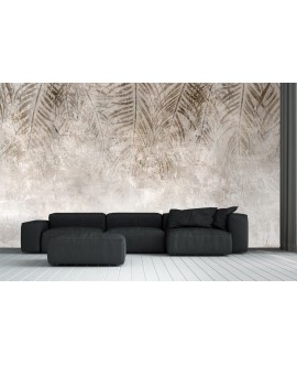 Fototapeta na wymiar z jasnym motywem palmowych liści na beżowym, strukturalnym tle, subtelna dekoracja ścienna.