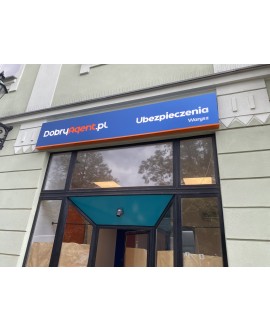 Podświetlany kaseton reklamowy z dibondu oklejony folią dla firmy ubezpieczeniowej