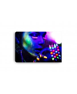 Obraz na płótnie canvas kobieta twarz ćwieki neon mocne kolory studiograf