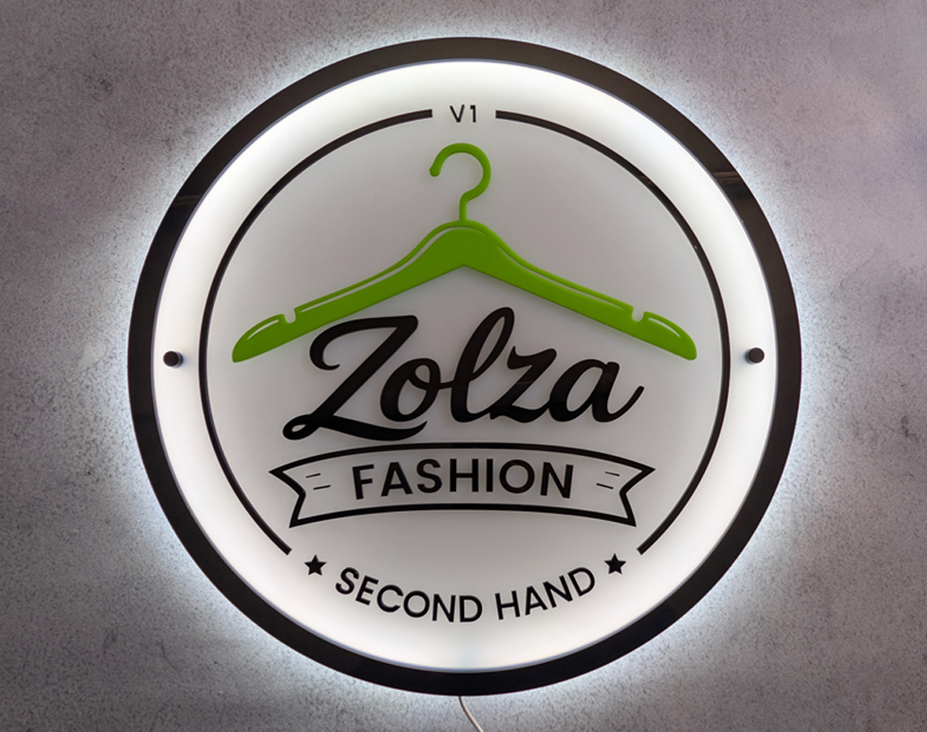 Eleganckie Logo 3D z Pleksy – Prestiżowy Branding | Studiograf.info.pl